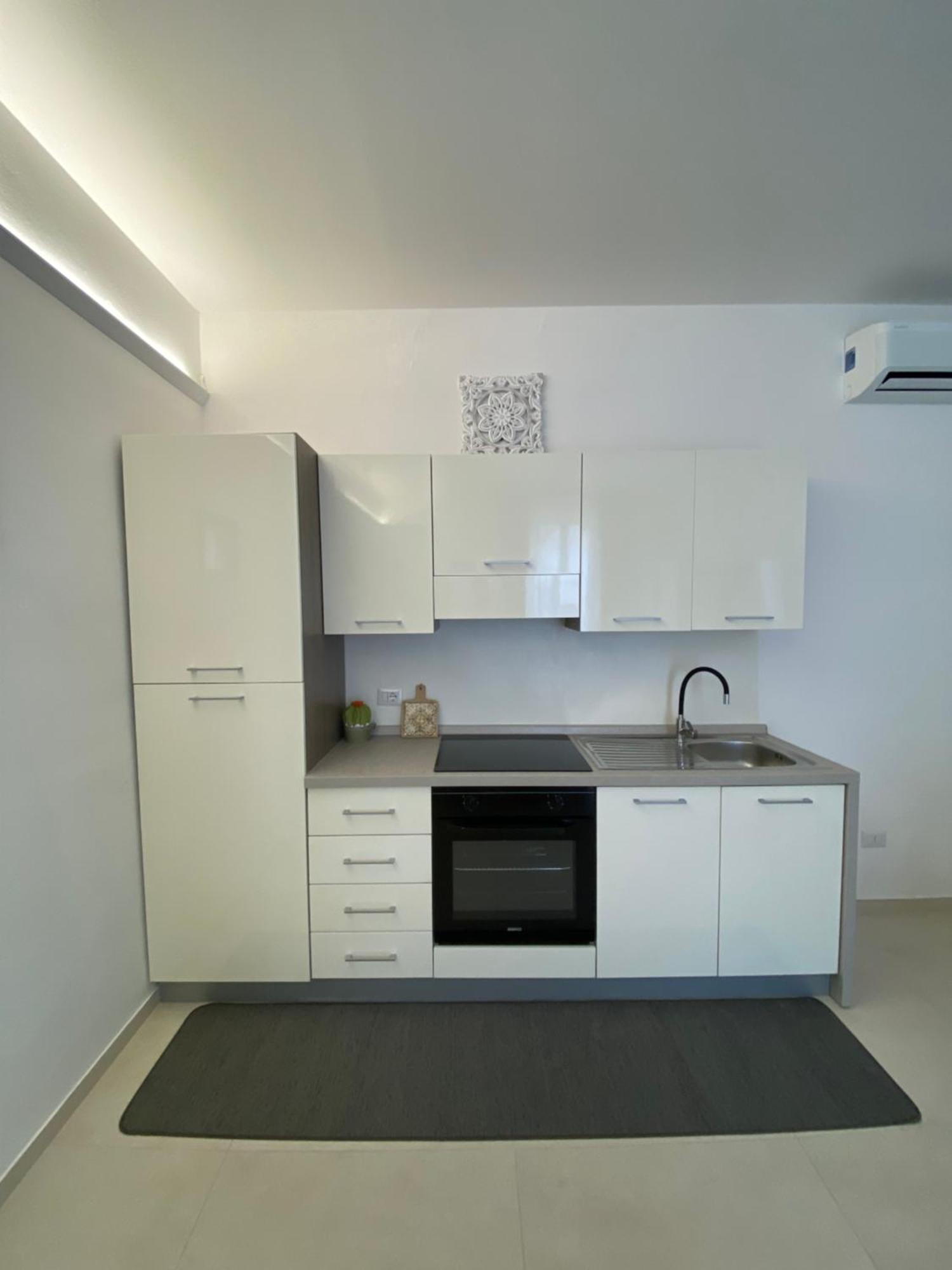Le Buguse Suite Apartment Λέτσε Εξωτερικό φωτογραφία
